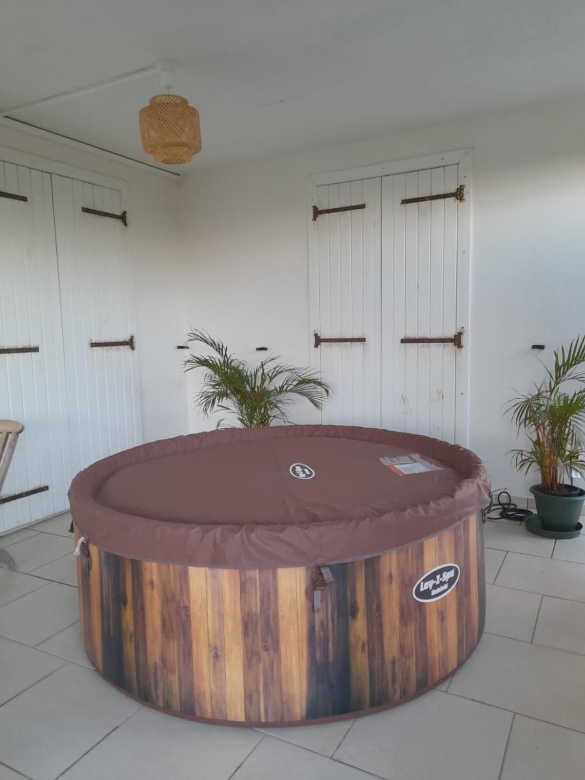 Maison Bord De A 100 M *